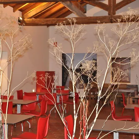 Hotel Carrecalzada 2*